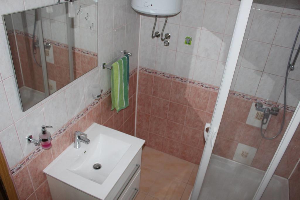 Apartment And Pool Nika Bibinje Exterior photo