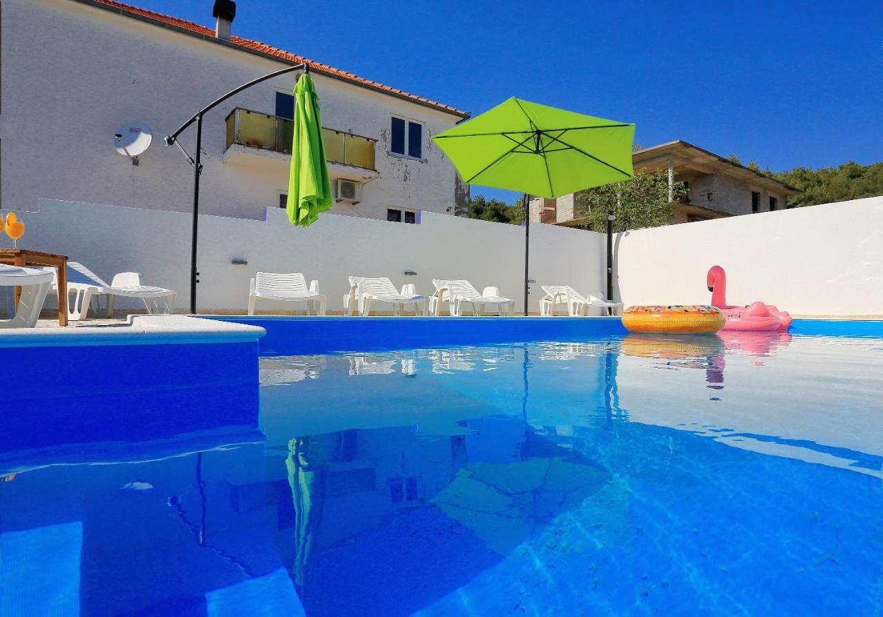 Apartment And Pool Nika Bibinje Exterior photo
